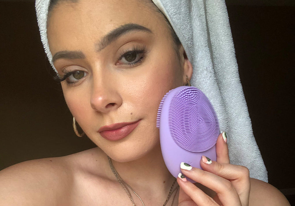 6 Reasons You Need To Try a Sonic Facial Brush