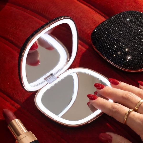 Fancii Mila 2 Luxe Noir led lighted compact makeup mirror