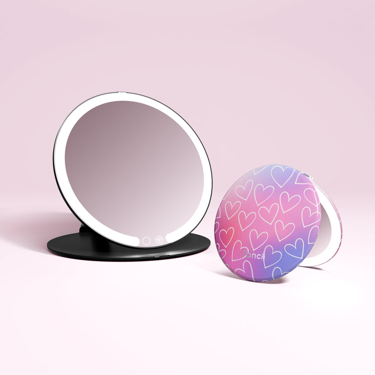 Abigail Black / 10x Magnifying Mirror LOVE STRUCK