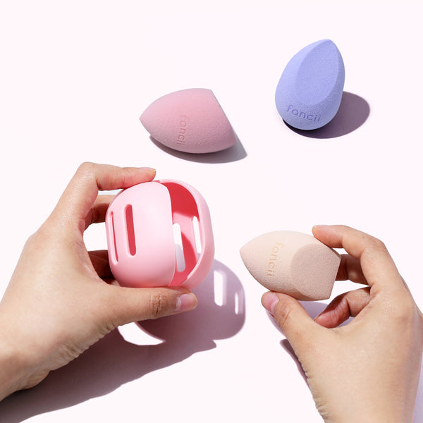 Fancii Harper makeup blender sponge